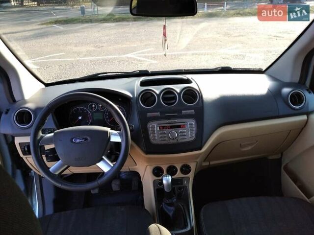 Синий Форд Турнео Коннект, объемом двигателя 1.75 л и пробегом 180 тыс. км за 5800 $, фото 7 на Automoto.ua