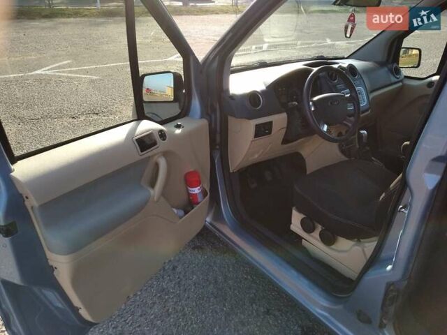 Синий Форд Турнео Коннект, объемом двигателя 1.75 л и пробегом 180 тыс. км за 5800 $, фото 1 на Automoto.ua