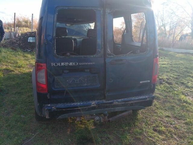 Синий Форд Турнео Коннект, объемом двигателя 2 л и пробегом 500 тыс. км за 1800 $, фото 1 на Automoto.ua