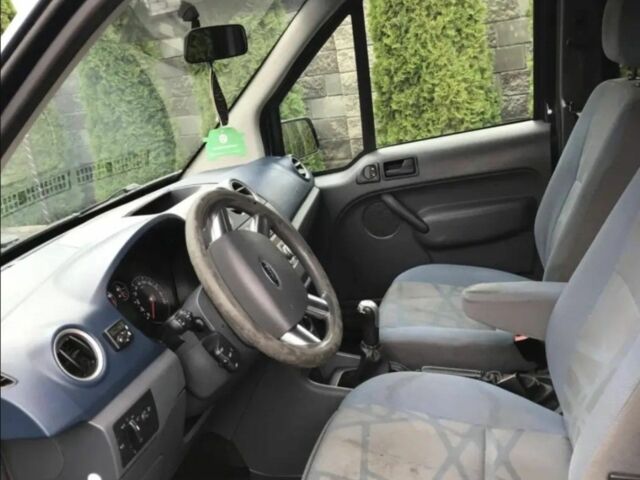 Форд Турнео Коннект 2011 в Киеве на Automoto.ua Синий Форд Турнео Коннект, объемом двигателя 1.8 л и пробегом 280 тыс. км за 3600 $, фото 16 на Automoto.ua