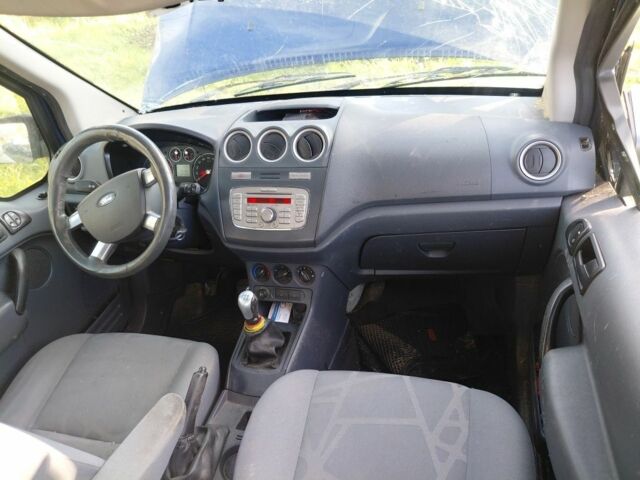 Синий Форд Турнео Коннект, объемом двигателя 2 л и пробегом 500 тыс. км за 1800 $, фото 4 на Automoto.ua