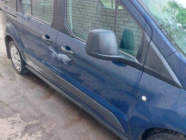 Синий Форд Турнео Коннект, объемом двигателя 1.5 л и пробегом 147 тыс. км за 10500 $, фото 4 на Automoto.ua