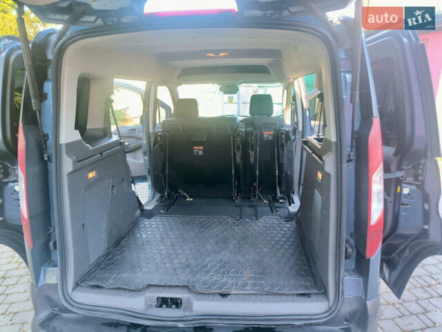 Синий Форд Турнео Коннект, объемом двигателя 1.56 л и пробегом 83 тыс. км за 16900 $, фото 14 на Automoto.ua