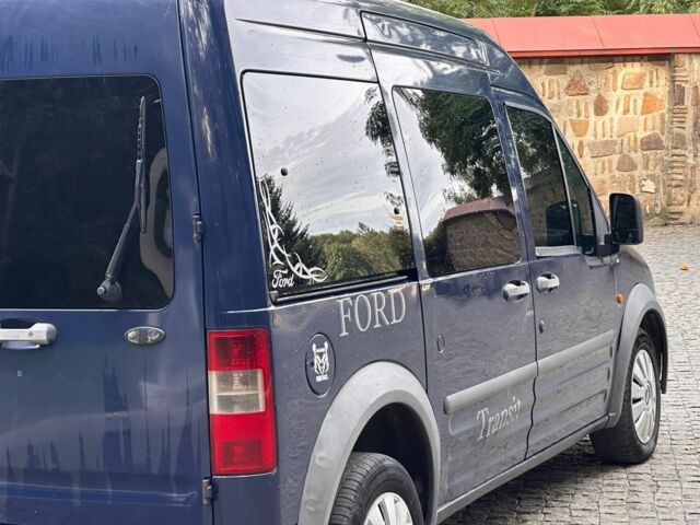 Синий Форд Турнео Коннект, объемом двигателя 1.8 л и пробегом 300 тыс. км за 4700 $, фото 2 на Automoto.ua