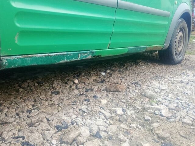 Зеленый Форд Турнео Коннект, объемом двигателя 1.8 л и пробегом 460 тыс. км за 3500 $, фото 6 на Automoto.ua