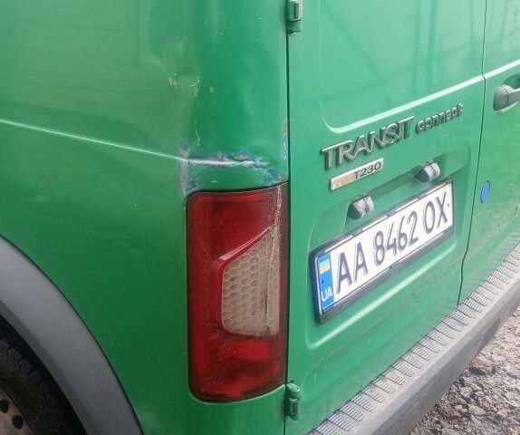 Зеленый Форд Турнео Коннект, объемом двигателя 1.8 л и пробегом 460 тыс. км за 3500 $, фото 1 на Automoto.ua