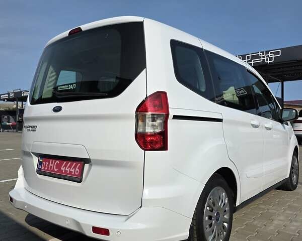 Белый Форд Tourneo Courier, объемом двигателя 1.5 л и пробегом 141 тыс. км за 9999 $, фото 7 на Automoto.ua