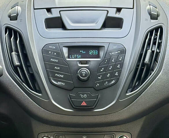 Форд Tourneo Courier 2017 в Луцке на Automoto.ua Белый Форд Tourneo Courier, объемом двигателя 1.5 л и пробегом 221 тыс. км за 9400 $, фото 18 на Automoto.ua