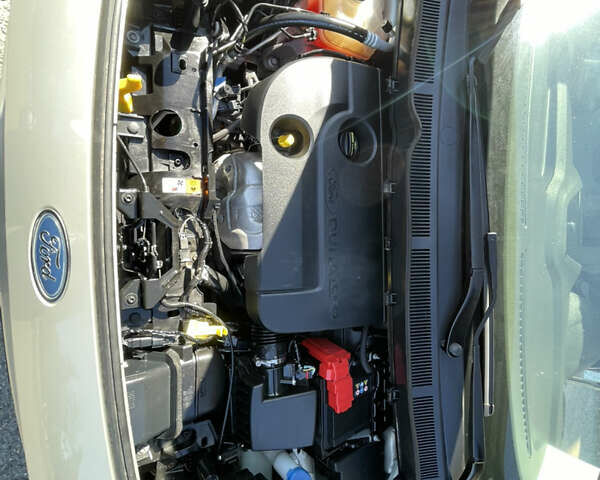 Бежевый Форд Tourneo Courier, объемом двигателя 1.5 л и пробегом 150 тыс. км за 8900 $, фото 12 на Automoto.ua