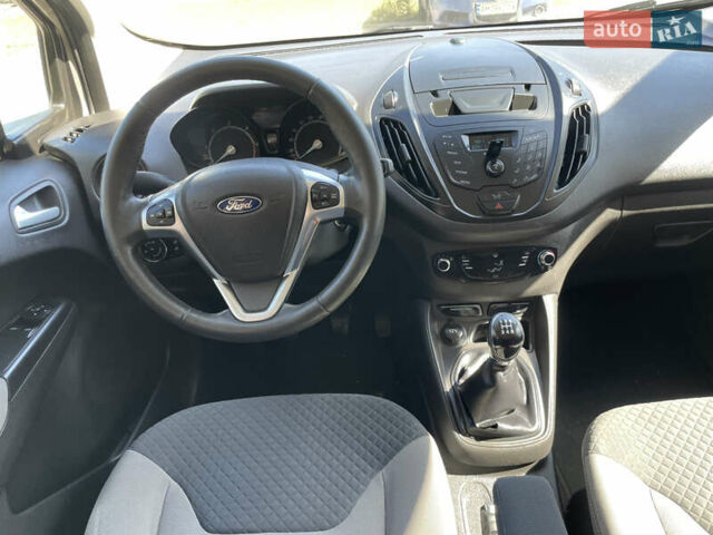 Бежевый Форд Tourneo Courier, объемом двигателя 1.5 л и пробегом 150 тыс. км за 8900 $, фото 7 на Automoto.ua