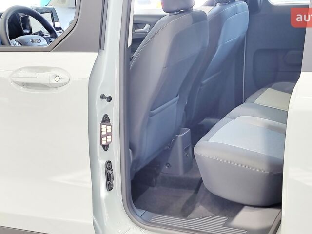Форд Tourneo Courier, объемом двигателя 1 л и пробегом 0 тыс. км за 29147 $, фото 21 на Automoto.ua
