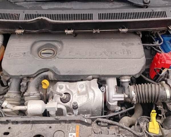 Серый Форд Tourneo Courier, объемом двигателя 1.56 л и пробегом 134 тыс. км за 7900 $, фото 6 на Automoto.ua