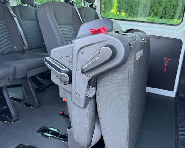 Белый Форд Турнео Кастом, объемом двигателя 2.2 л и пробегом 224 тыс. км за 16900 $, фото 47 на Automoto.ua