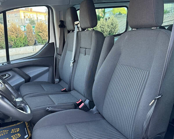 Белый Форд Турнео Кастом, объемом двигателя 2.2 л и пробегом 224 тыс. км за 16900 $, фото 54 на Automoto.ua