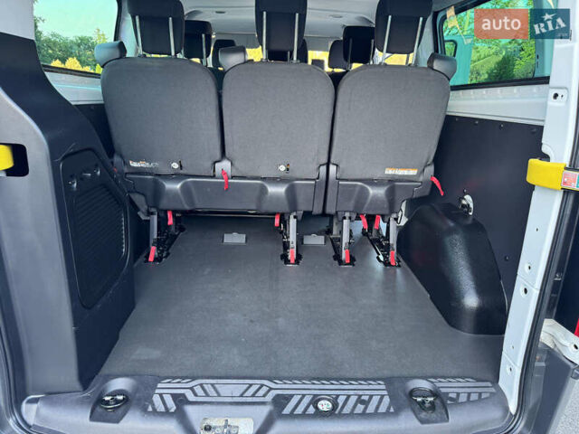 Белый Форд Турнео Кастом, объемом двигателя 2.2 л и пробегом 224 тыс. км за 16900 $, фото 52 на Automoto.ua