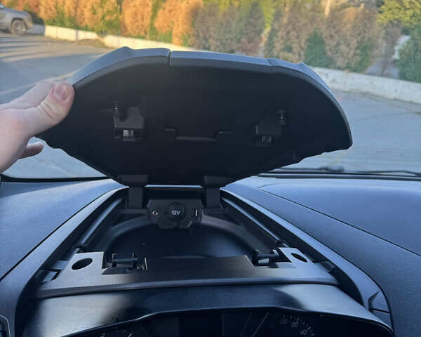 Белый Форд Турнео Кастом, объемом двигателя 2.2 л и пробегом 224 тыс. км за 16900 $, фото 39 на Automoto.ua