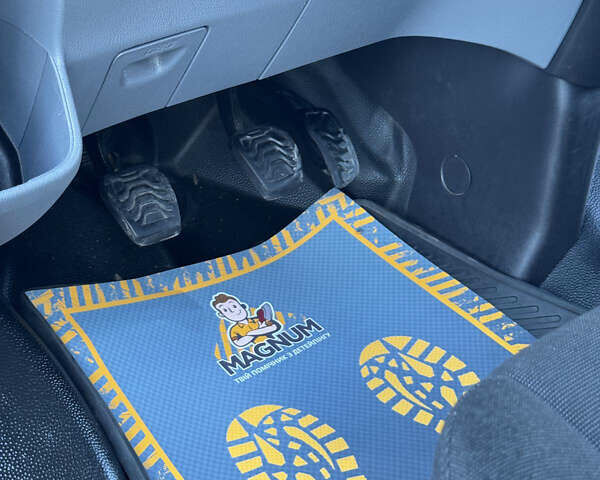 Белый Форд Турнео Кастом, объемом двигателя 2.2 л и пробегом 224 тыс. км за 16900 $, фото 16 на Automoto.ua