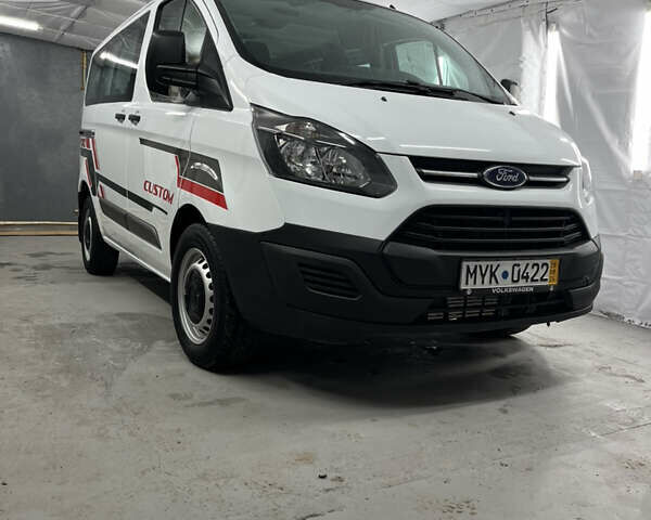 Белый Форд Турнео Кастом, объемом двигателя 2.2 л и пробегом 219 тыс. км за 12400 $, фото 6 на Automoto.ua