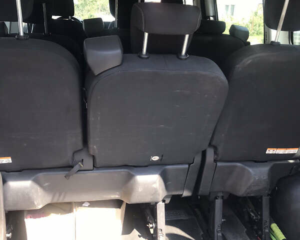 Белый Форд Турнео Кастом, объемом двигателя 2 л и пробегом 306 тыс. км за 19500 $, фото 12 на Automoto.ua