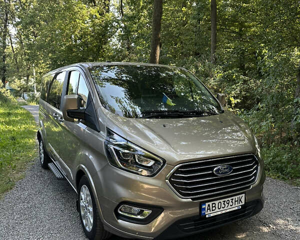 Бежевий Форд Турнео Кастом, об'ємом двигуна 2 л та пробігом 79 тис. км за 37000 $, фото 1 на Automoto.ua