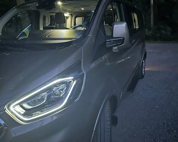 Бежевий Форд Турнео Кастом, об'ємом двигуна 2 л та пробігом 79 тис. км за 37000 $, фото 37 на Automoto.ua