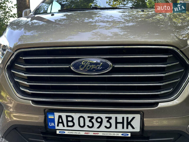 Бежевий Форд Турнео Кастом, об'ємом двигуна 2 л та пробігом 79 тис. км за 37000 $, фото 7 на Automoto.ua