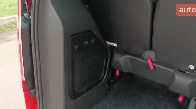 Червоний Форд Турнео Кастом, об'ємом двигуна 2.2 л та пробігом 106 тис. км за 22500 $, фото 10 на Automoto.ua