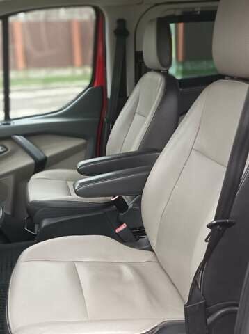 Червоний Форд Турнео Кастом, об'ємом двигуна 2.2 л та пробігом 106 тис. км за 22500 $, фото 15 на Automoto.ua