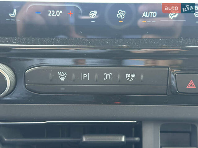 Форд Турнео Кастом 2024 в Киеве на Automoto.ua Красный Форд Турнео Кастом, объемом двигателя 2 л и пробегом 2 тыс. км за 55000 $, фото 25 на Automoto.ua