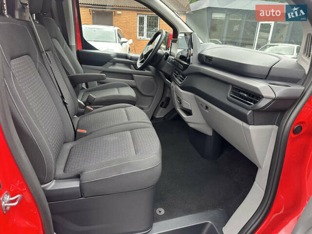 Форд Турнео Кастом 2024 в Киеве на Automoto.ua Красный Форд Турнео Кастом, объемом двигателя 2 л и пробегом 2 тыс. км за 55000 $, фото 33 на Automoto.ua