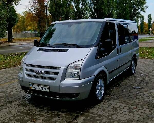 Форд Турнео Кастом 2012 в Броварах на Automoto.ua Серый Форд Турнео Кастом, объемом двигателя 2.2 л и пробегом 228 тыс. км за 12000 $, фото 10 на Automoto.ua