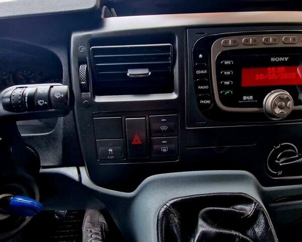 Форд Турнео Кастом 2012 в Броварах на Automoto.ua Серый Форд Турнео Кастом, объемом двигателя 2.2 л и пробегом 228 тыс. км за 12000 $, фото 14 на Automoto.ua