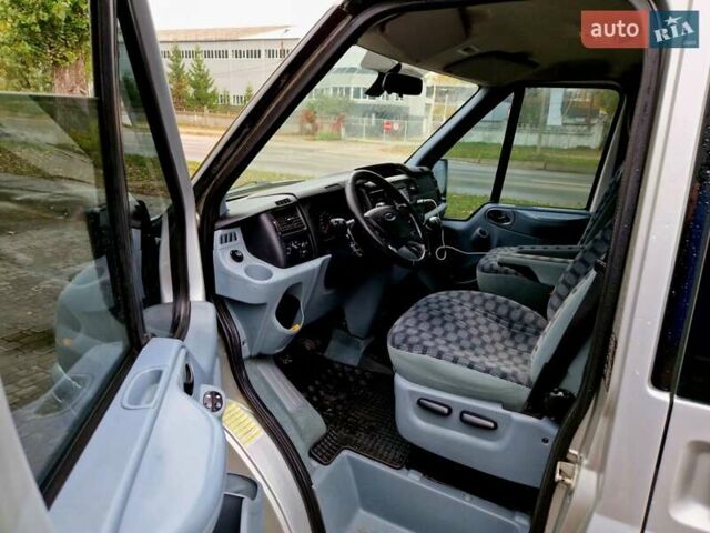 Форд Турнео Кастом 2012 в Броварах на Automoto.ua Серый Форд Турнео Кастом, объемом двигателя 2.2 л и пробегом 228 тыс. км за 12000 $, фото 1 на Automoto.ua