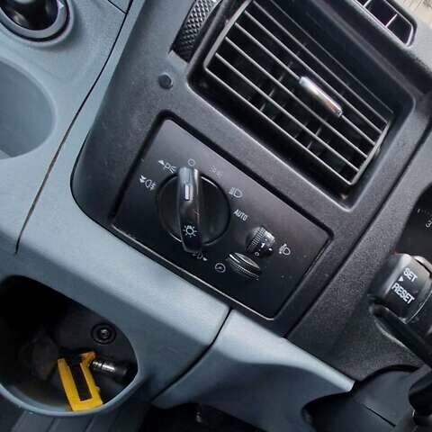 Форд Турнео Кастом 2012 в Броварах на Automoto.ua Серый Форд Турнео Кастом, объемом двигателя 2.2 л и пробегом 228 тыс. км за 12000 $, фото 16 на Automoto.ua