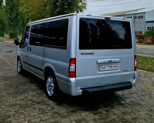 Форд Турнео Кастом 2012 в Броварах на Automoto.ua Серый Форд Турнео Кастом, объемом двигателя 2.2 л и пробегом 228 тыс. км за 12000 $, фото 9 на Automoto.ua