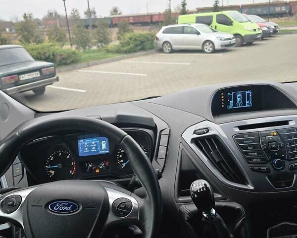 Сірий Форд Турнео Кастом, об'ємом двигуна 2.2 л та пробігом 218 тис. км за 18400 $, фото 1 на Automoto.ua