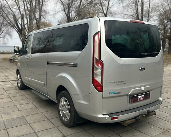 Сірий Форд Турнео Кастом, об'ємом двигуна 2.2 л та пробігом 336 тис. км за 17500 $, фото 9 на Automoto.ua