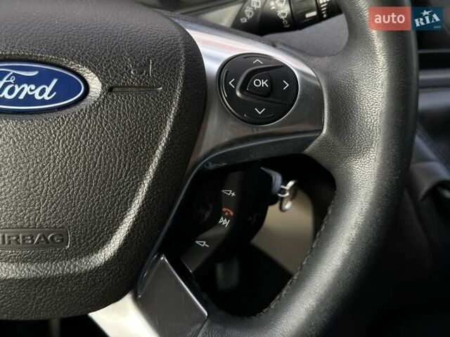 Форд Турнео Кастом 2015 в Мукачеве на Automoto.ua Серый Форд Турнео Кастом, объемом двигателя 2.2 л и пробегом 228 тыс. км за 19900 $, фото 42 на Automoto.ua