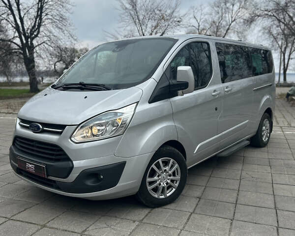 Сірий Форд Турнео Кастом, об'ємом двигуна 2.2 л та пробігом 336 тис. км за 17500 $, фото 4 на Automoto.ua