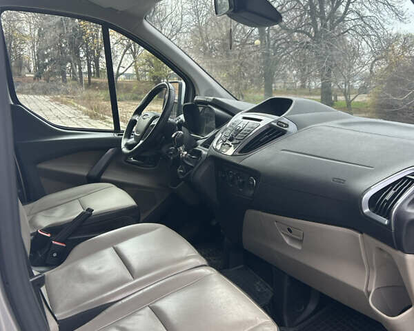 Сірий Форд Турнео Кастом, об'ємом двигуна 2.2 л та пробігом 336 тис. км за 17500 $, фото 26 на Automoto.ua