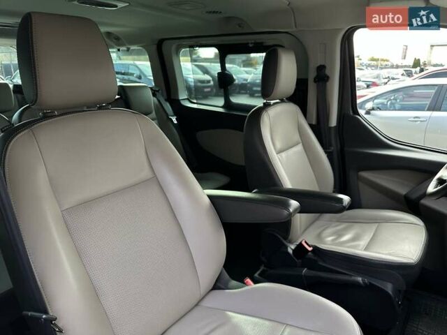 Форд Турнео Кастом 2015 в Мукачеве на Automoto.ua Серый Форд Турнео Кастом, объемом двигателя 2.2 л и пробегом 228 тыс. км за 19900 $, фото 29 на Automoto.ua