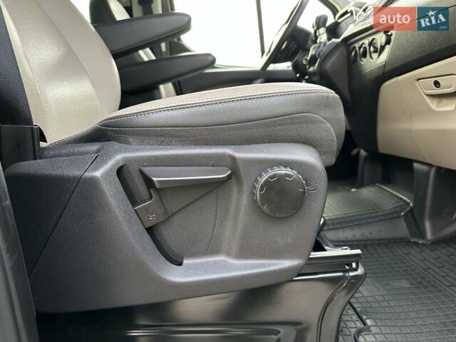 Форд Турнео Кастом 2015 в Мукачеве на Automoto.ua Серый Форд Турнео Кастом, объемом двигателя 2.2 л и пробегом 228 тыс. км за 19900 $, фото 28 на Automoto.ua