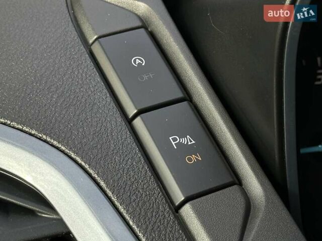 Форд Турнео Кастом 2015 в Мукачеве на Automoto.ua Серый Форд Турнео Кастом, объемом двигателя 2.2 л и пробегом 228 тыс. км за 19900 $, фото 46 на Automoto.ua