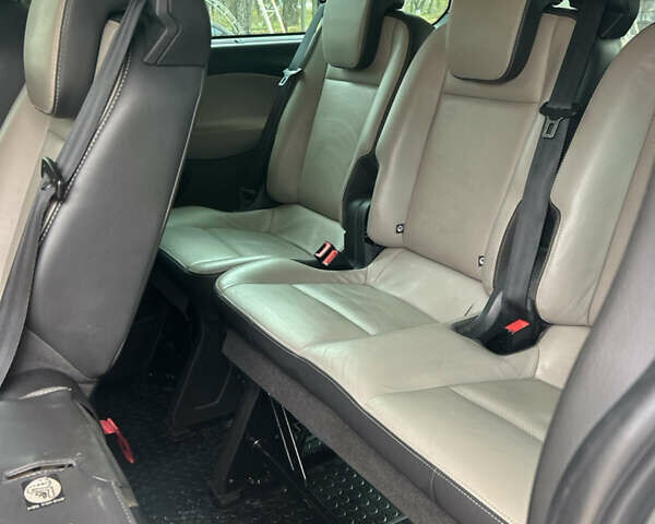 Сірий Форд Турнео Кастом, об'ємом двигуна 2.2 л та пробігом 336 тис. км за 17500 $, фото 15 на Automoto.ua