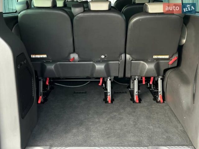 Форд Турнео Кастом 2015 в Мукачеве на Automoto.ua Серый Форд Турнео Кастом, объемом двигателя 2.2 л и пробегом 228 тыс. км за 19900 $, фото 16 на Automoto.ua