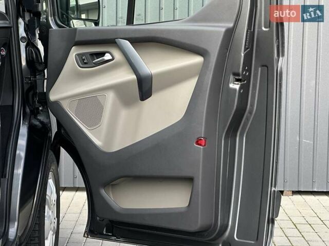 Форд Турнео Кастом 2015 в Мукачеве на Automoto.ua Серый Форд Турнео Кастом, объемом двигателя 2.2 л и пробегом 228 тыс. км за 19900 $, фото 26 на Automoto.ua