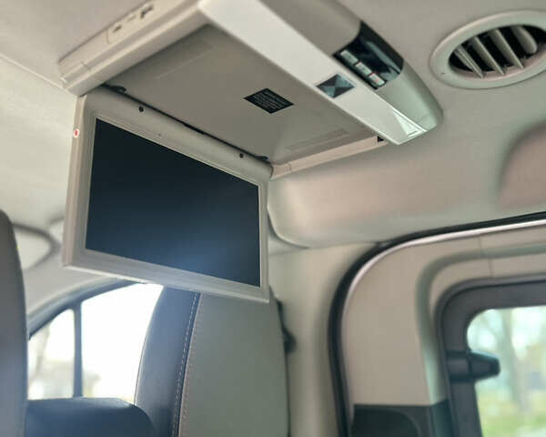 Сірий Форд Турнео Кастом, об'ємом двигуна 2.2 л та пробігом 336 тис. км за 17500 $, фото 17 на Automoto.ua