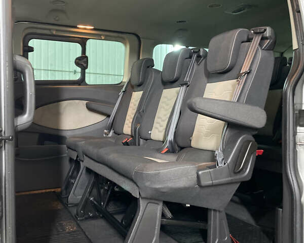 Сірий Форд Турнео Кастом, об'ємом двигуна 2 л та пробігом 193 тис. км за 22000 $, фото 39 на Automoto.ua