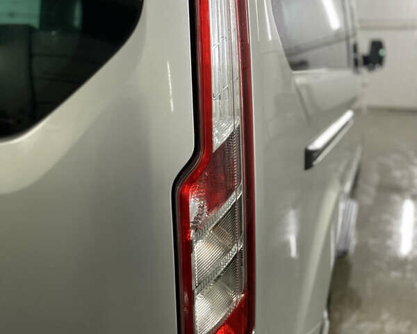 Сірий Форд Турнео Кастом, об'ємом двигуна 2 л та пробігом 193 тис. км за 25000 $, фото 67 на Automoto.ua