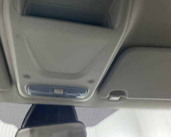 Сірий Форд Турнео Кастом, об'ємом двигуна 2 л та пробігом 193 тис. км за 22000 $, фото 24 на Automoto.ua